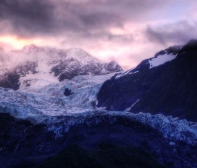 小孩睡觉心跳一身汗有点发烧（小孩睡觉心跳特别快）